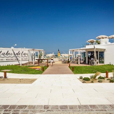 Hotel Paris Римини Екстериор снимка
