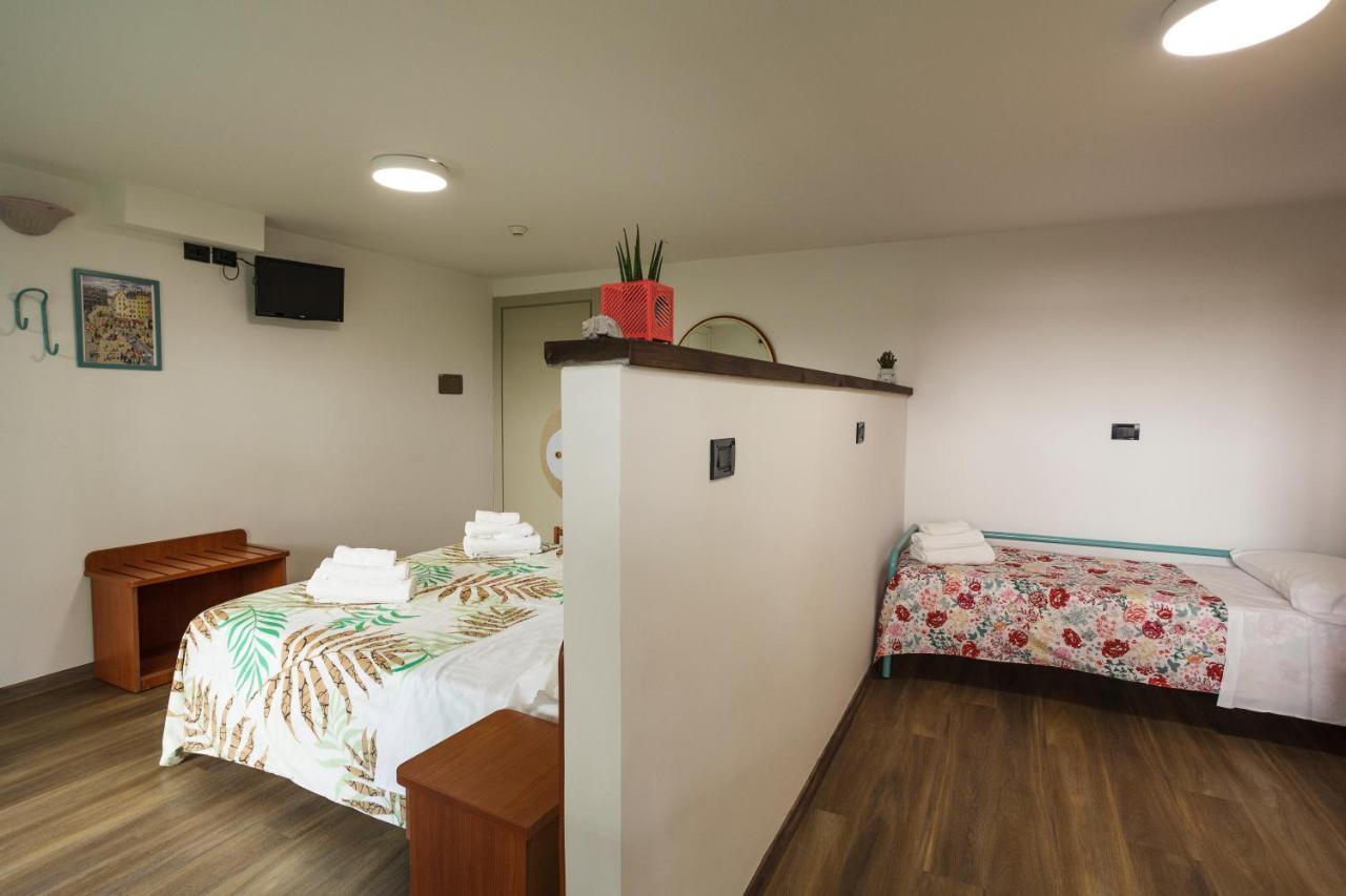 Hotel Paris Римини Екстериор снимка
